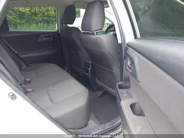 JTNKARJE5JJ574508 2018 TOYOTA COROLLA - Image 8