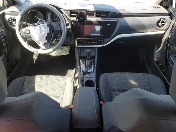 JTNKARJE5JJ574539 2018 TOYOTA COROLLA - Image 8