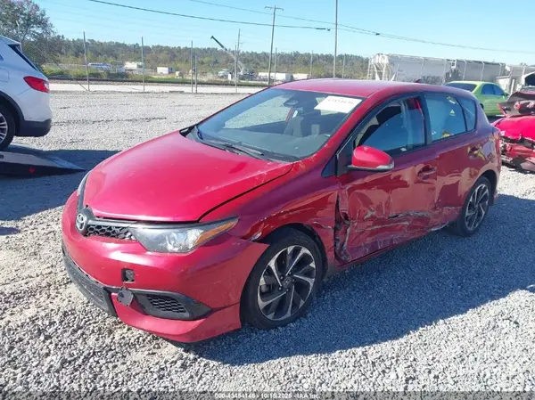 JTNKARJE5JJ574735 2018 TOYOTA COROLLA - Image 2