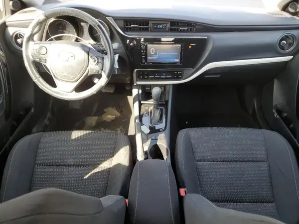 JTNKARJE6HJ546176 2017 TOYOTA COROLLA - Image 8