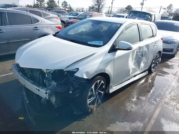 JTNKARJE6HJ546503 2017 TOYOTA COROLLA - Image 2