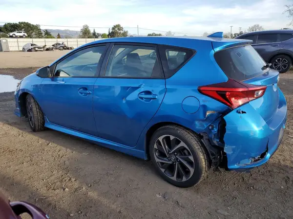 JTNKARJE6JJ554607 2018 TOYOTA COROLLA - Image 2