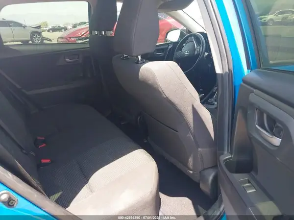 JTNKARJE6JJ557054 2018 TOYOTA COROLLA - Image 8