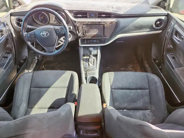 JTNKARJE6JJ564604 2018 TOYOTA COROLLA - Image 8