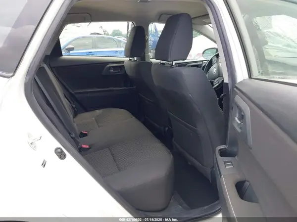 JTNKARJE6JJ565302 2018 TOYOTA COROLLA - Image 8