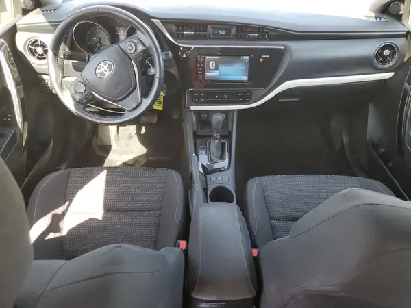 JTNKARJE6JJ565607 2018 TOYOTA COROLLA - Image 8