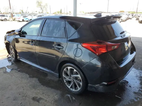 JTNKARJE6JJ567356 2018 TOYOTA COROLLA - Image 2