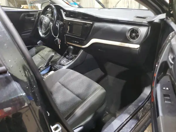 JTNKARJE6JJ572220 2018 TOYOTA COROLLA - Image 8