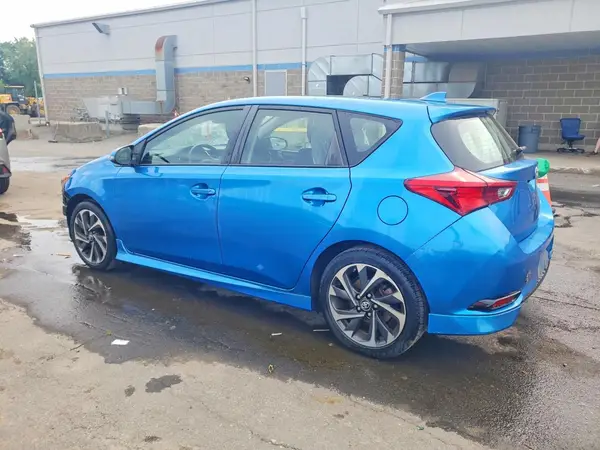 JTNKARJE7HJ527376 2017 TOYOTA COROLLA - Image 2