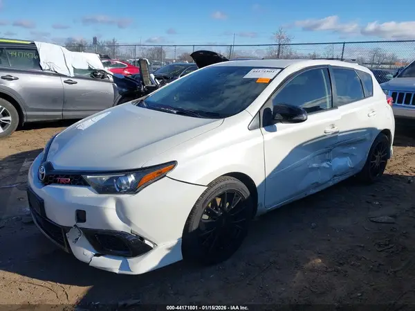 JTNKARJE7HJ537728 2017 TOYOTA COROLLA - Image 2