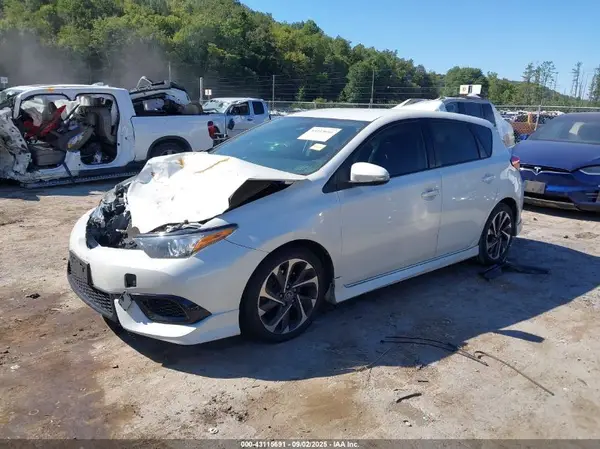 JTNKARJE7HJ543092 2017 TOYOTA COROLLA - Image 2