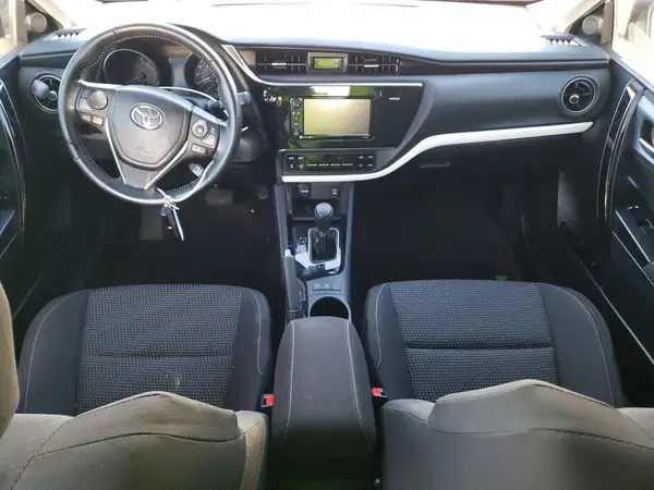 JTNKARJE7HJ546817 2017 TOYOTA COROLLA - Image 8