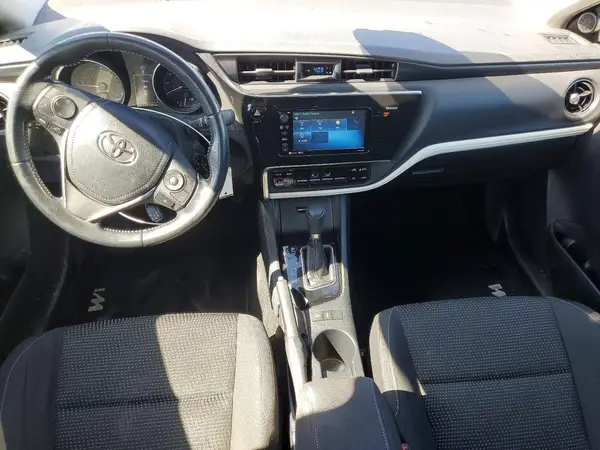 JTNKARJE7HJ548115 2017 TOYOTA COROLLA - Image 8