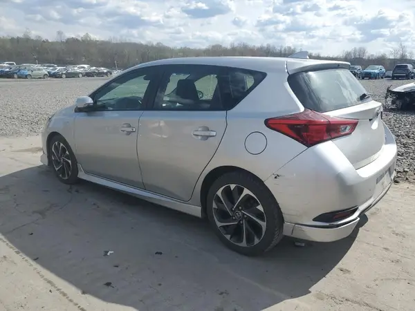 JTNKARJE7JJ553661 2018 TOYOTA COROLLA - Image 2