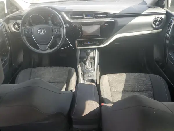 JTNKARJE7JJ553661 2018 TOYOTA COROLLA - Image 8