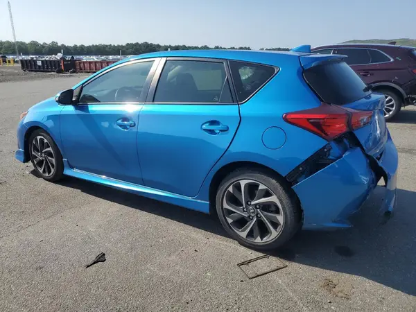 JTNKARJE7JJ556107 2018 TOYOTA COROLLA - Image 2