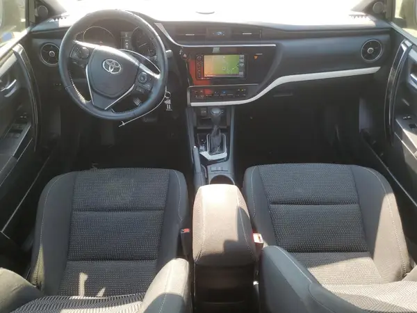 JTNKARJE7JJ556107 2018 TOYOTA COROLLA - Image 8