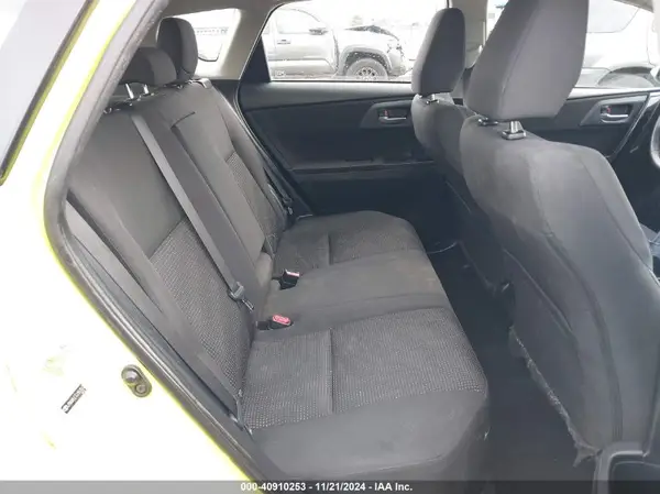 JTNKARJE7JJ557063 2018 TOYOTA COROLLA - Image 8