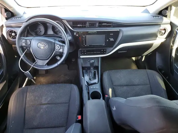JTNKARJE7JJ557094 2018 TOYOTA COROLLA - Image 8