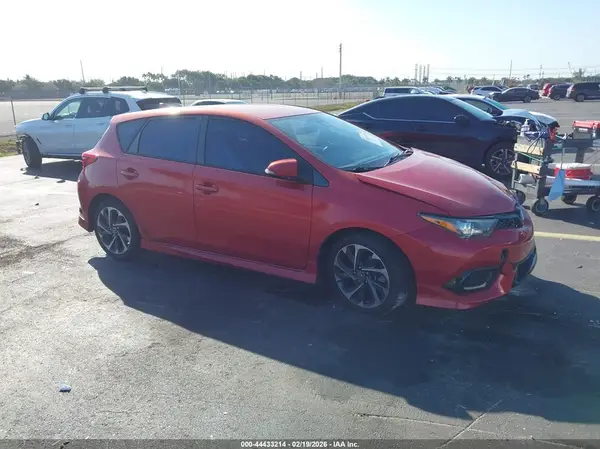 JTNKARJE7JJ558701 2018 TOYOTA COROLLA - Image 1