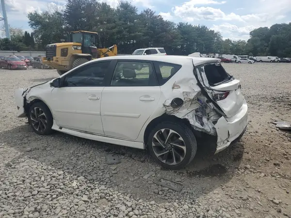 JTNKARJE7JJ558925 2018 TOYOTA COROLLA - Image 2