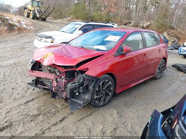 JTNKARJE7JJ560349 2018 TOYOTA COROLLA - Image 2