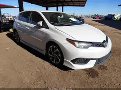 JTNKARJE7JJ561176 2018 TOYOTA COROLLA