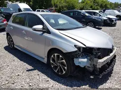 JTNKARJE7JJ561520 2018 TOYOTA COROLLA