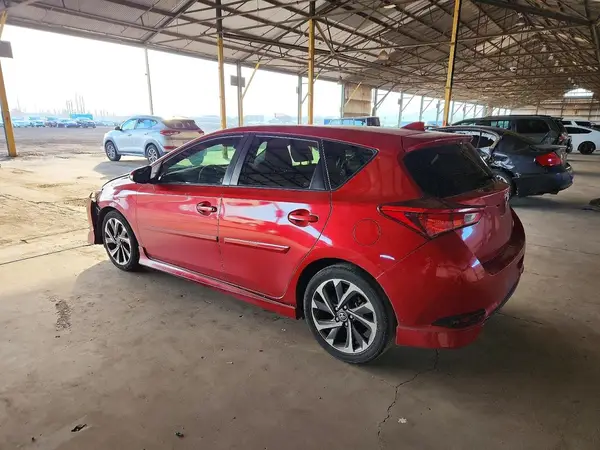 JTNKARJE7JJ563476 2018 TOYOTA COROLLA - Image 2