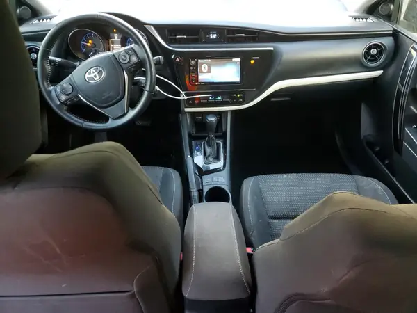 JTNKARJE7JJ568306 2018 TOYOTA COROLLA - Image 8