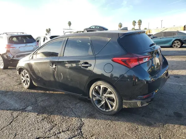 JTNKARJE7JJ569164 2018 TOYOTA COROLLA - Image 2
