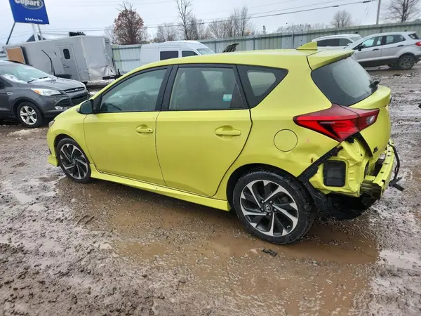 JTNKARJE7JJ570489 2018 TOYOTA COROLLA - Image 2