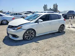 JTNKARJE7JJ571688 2018 TOYOTA COROLLA