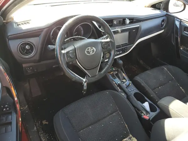 JTNKARJE7JJ573523 2018 TOYOTA COROLLA - Image 8