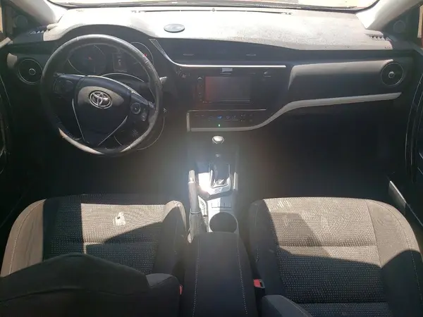 JTNKARJE7JJ573716 2018 TOYOTA COROLLA - Image 8