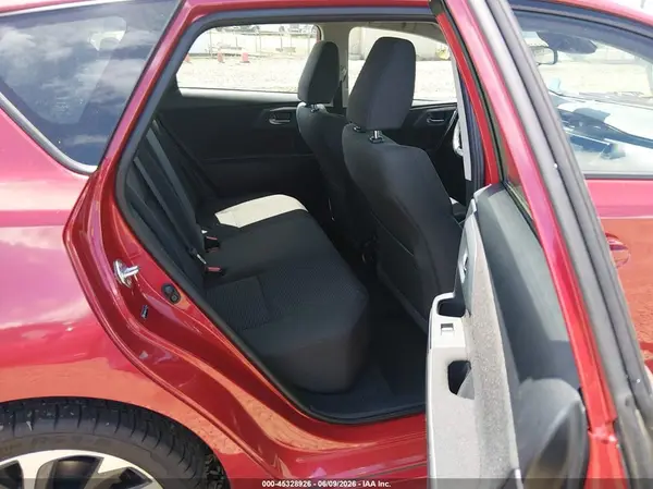 JTNKARJE7JJ573747 2018 TOYOTA COROLLA - Image 8