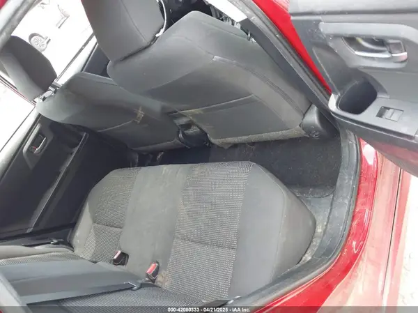 JTNKARJE7JJ573943 2018 TOYOTA COROLLA - Image 8