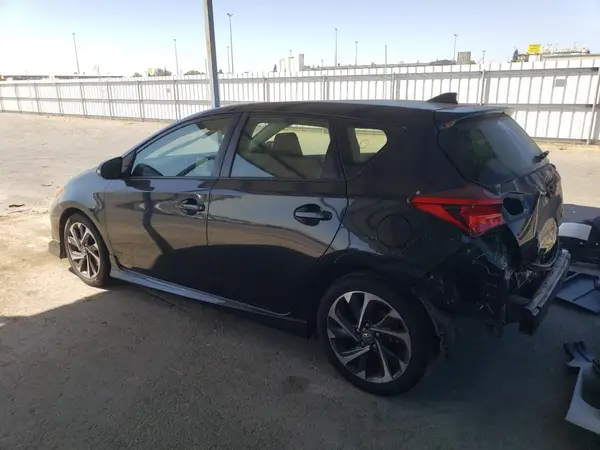 JTNKARJE7JJ575739 2018 TOYOTA COROLLA - Image 2
