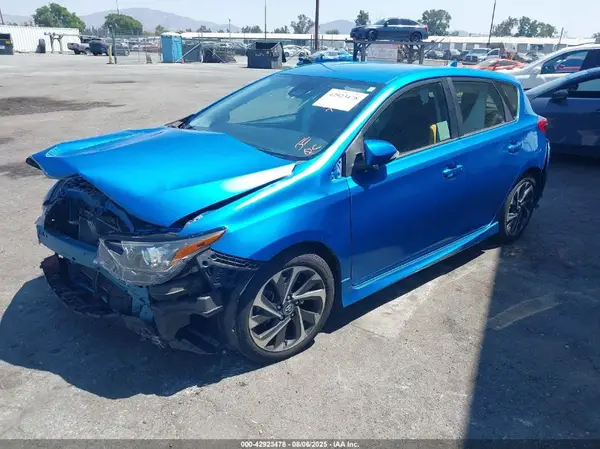 JTNKARJE8HJ529394 2017 TOYOTA COROLLA - Image 2