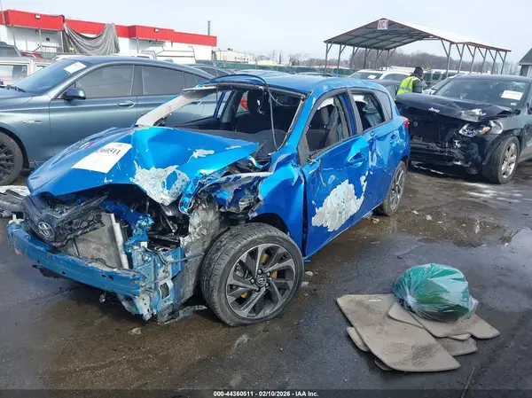 JTNKARJE8HJ535678 2017 TOYOTA COROLLA - Image 2