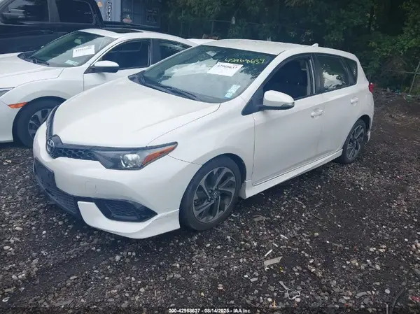 JTNKARJE8HJ536846 2017 TOYOTA COROLLA - Image 2