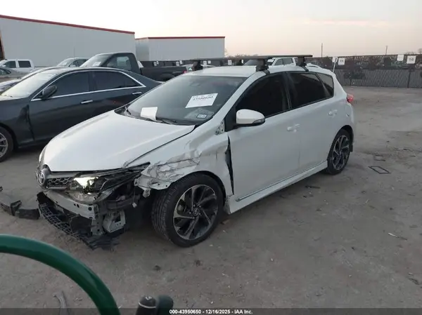 JTNKARJE8HJ543943 2017 TOYOTA COROLLA - Image 2