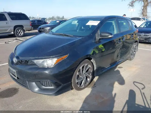 JTNKARJE8HJ544333 2017 TOYOTA COROLLA - Image 2