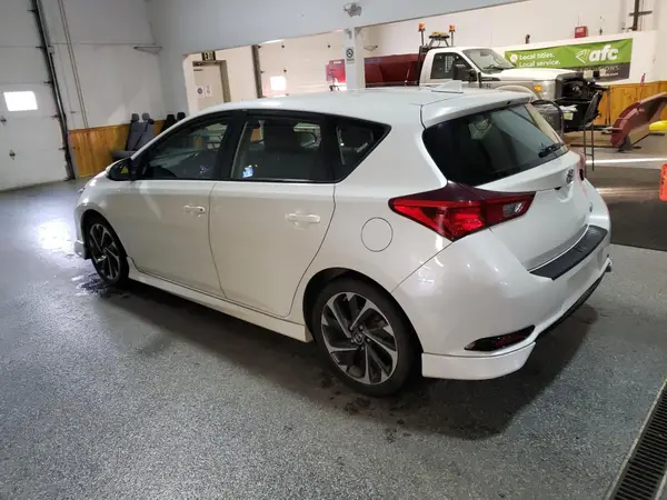 JTNKARJE8HJ545868 2017 TOYOTA COROLLA - Image 2