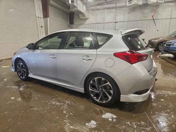 JTNKARJE8HJ546163 2017 TOYOTA COROLLA - Image 2