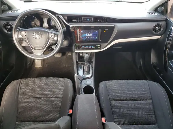 JTNKARJE8JJ553796 2018 TOYOTA COROLLA - Image 8
