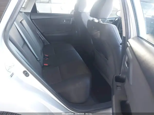 JTNKARJE8JJ553894 2018 TOYOTA COROLLA - Image 8