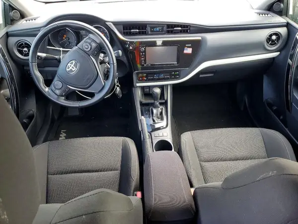 JTNKARJE8JJ556150 2018 TOYOTA COROLLA - Image 8