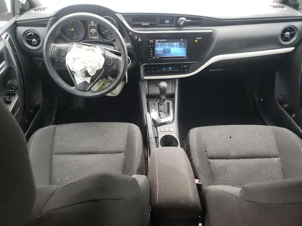 JTNKARJE8JJ558691 2018 TOYOTA COROLLA - Image 8
