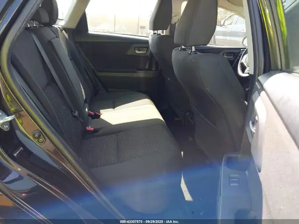 JTNKARJE8JJ559288 2018 TOYOTA COROLLA - Image 8